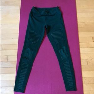 ALO YOGA Moto leggings